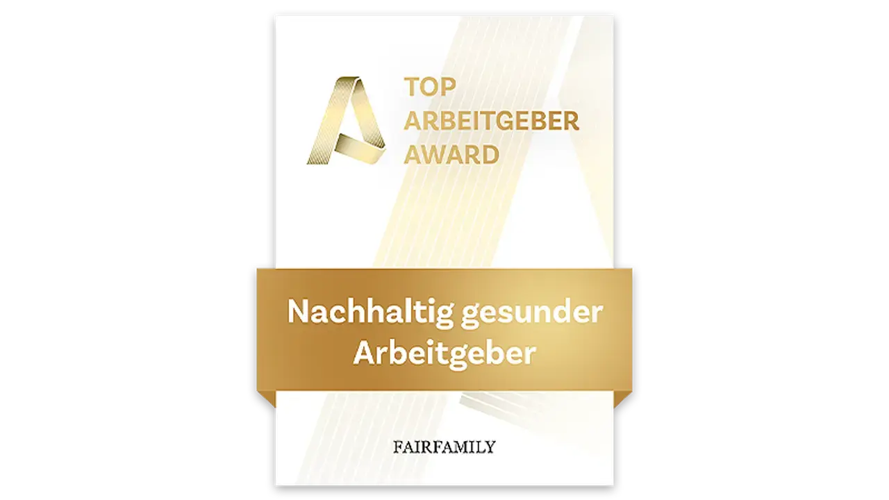 Siegel des 'Fairfamily Award' für ComputerSysteme Lonz mit dem Text 'Top Arbeitgeber Award' und 'Nachhaltig gesunder Arbeitgeber'.
